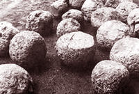 Stones chiselled into spheres as amunition for trebuches